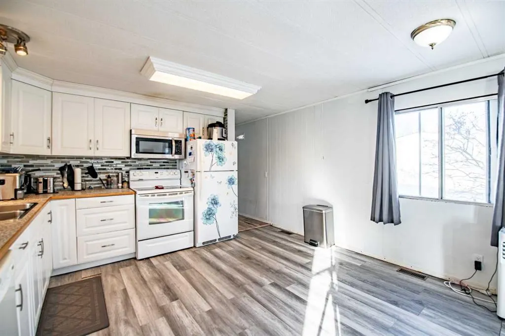 5344 76 Street #3