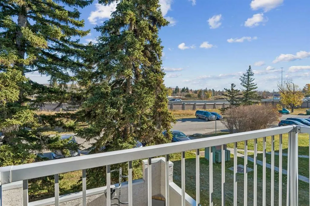 3500 Varsity Drive NW #401