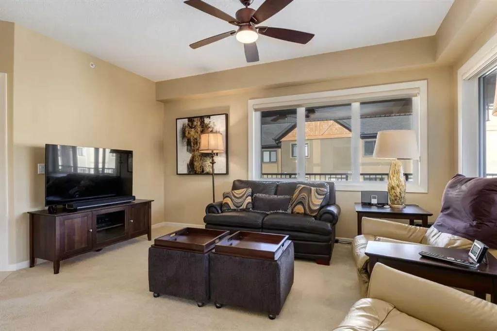 103 Valley Ridge Manor NW #204