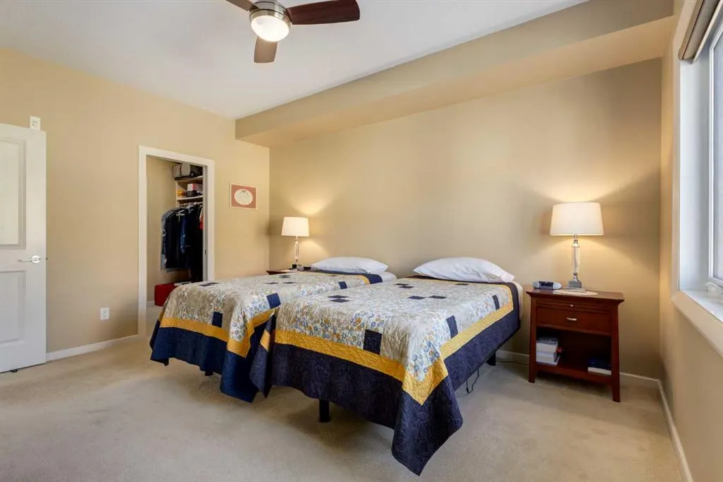 103 Valley Ridge Manor NW #204