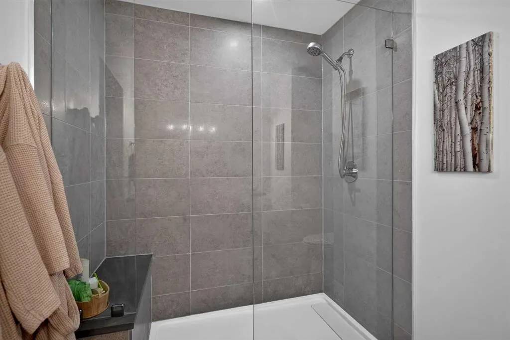37 Prestwick Park SE
