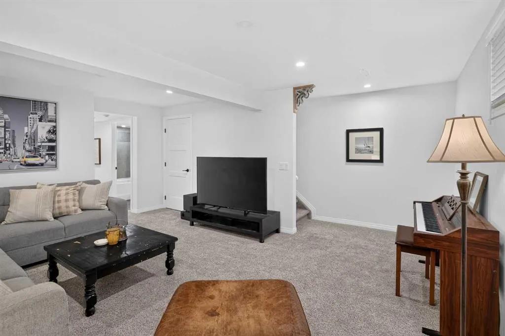 37 Prestwick Park SE