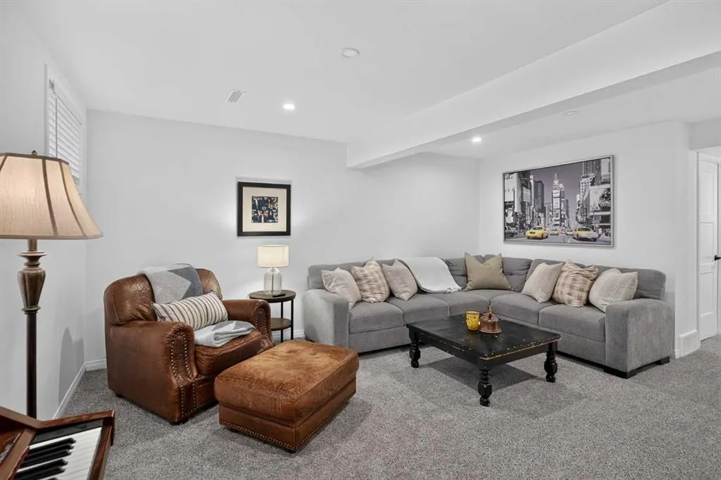 37 Prestwick Park SE