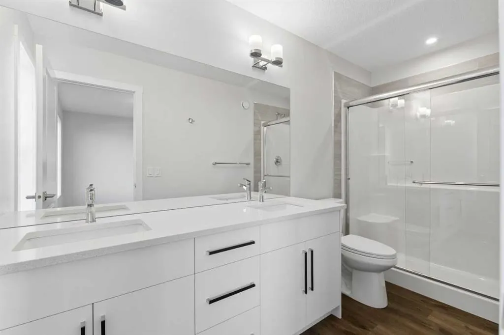 210 Heartwood Parade SE