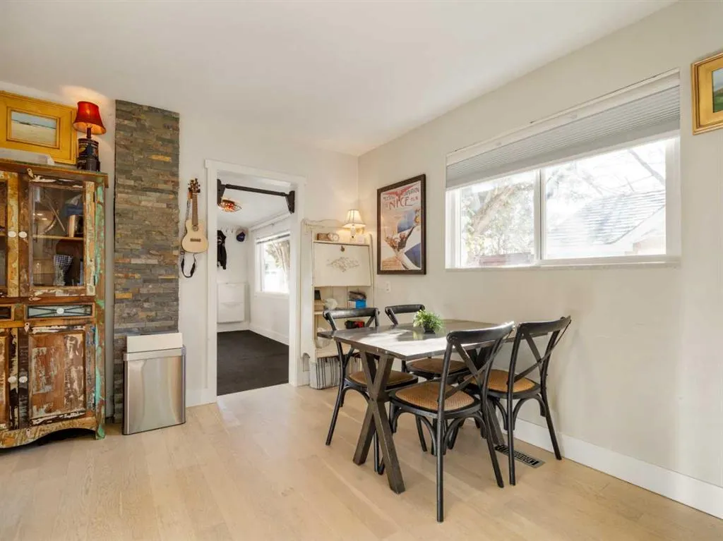 1306 9 Street N