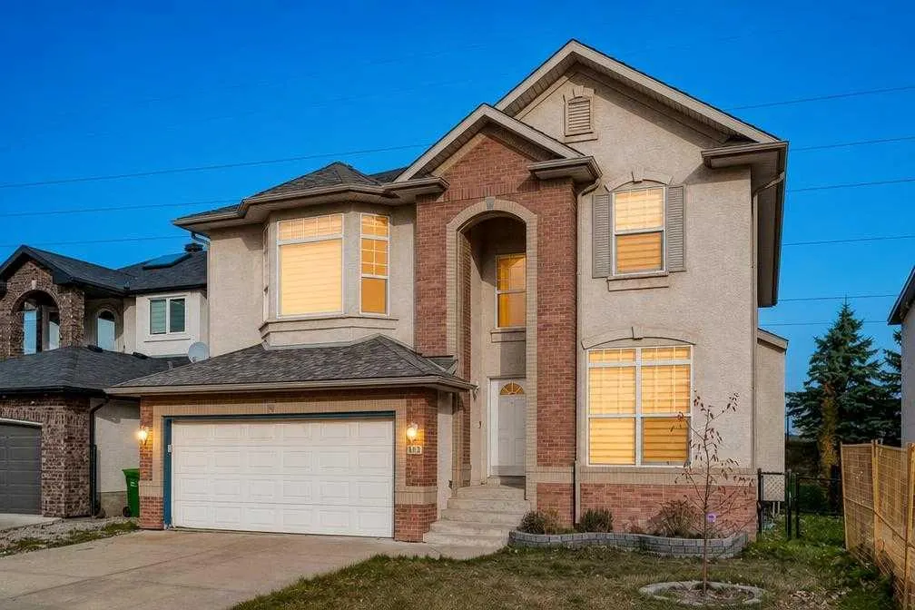1433 Strathcona Drive SW