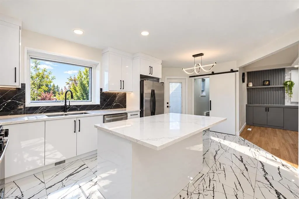 133 Woodbrook Road SW