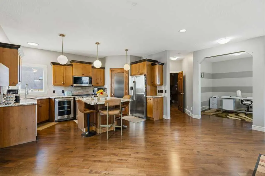 30 Aspen Stone Road SW
