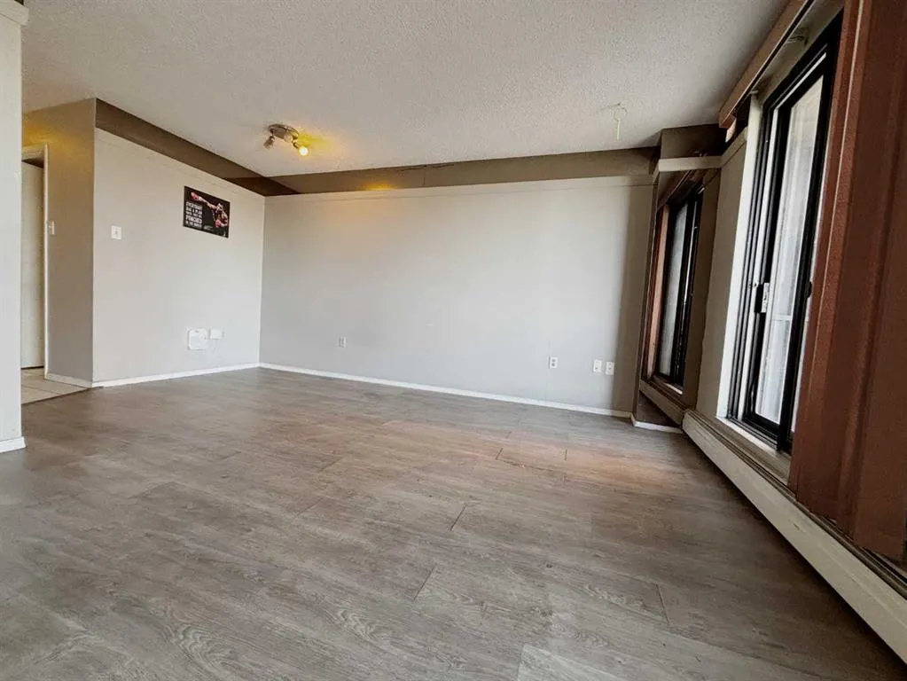 108 3 Avenue SW #706