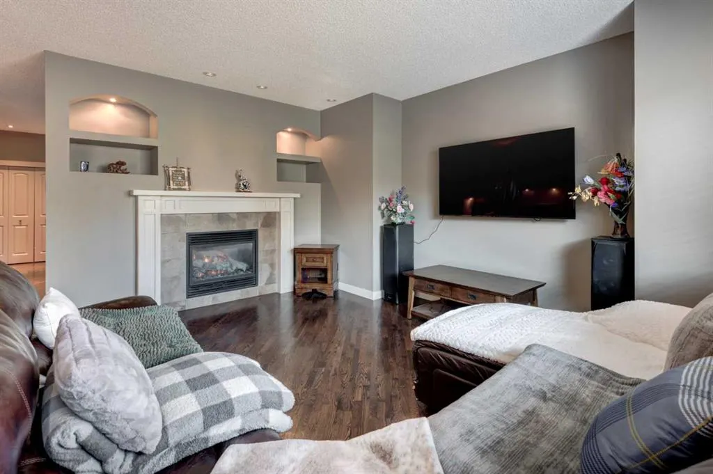 42 Auburn Glen Circle SE