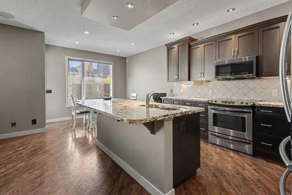 42 Auburn Glen Circle SE