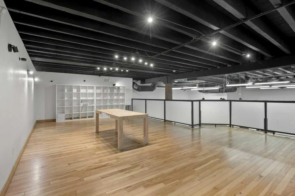 5301 43 Street #116
