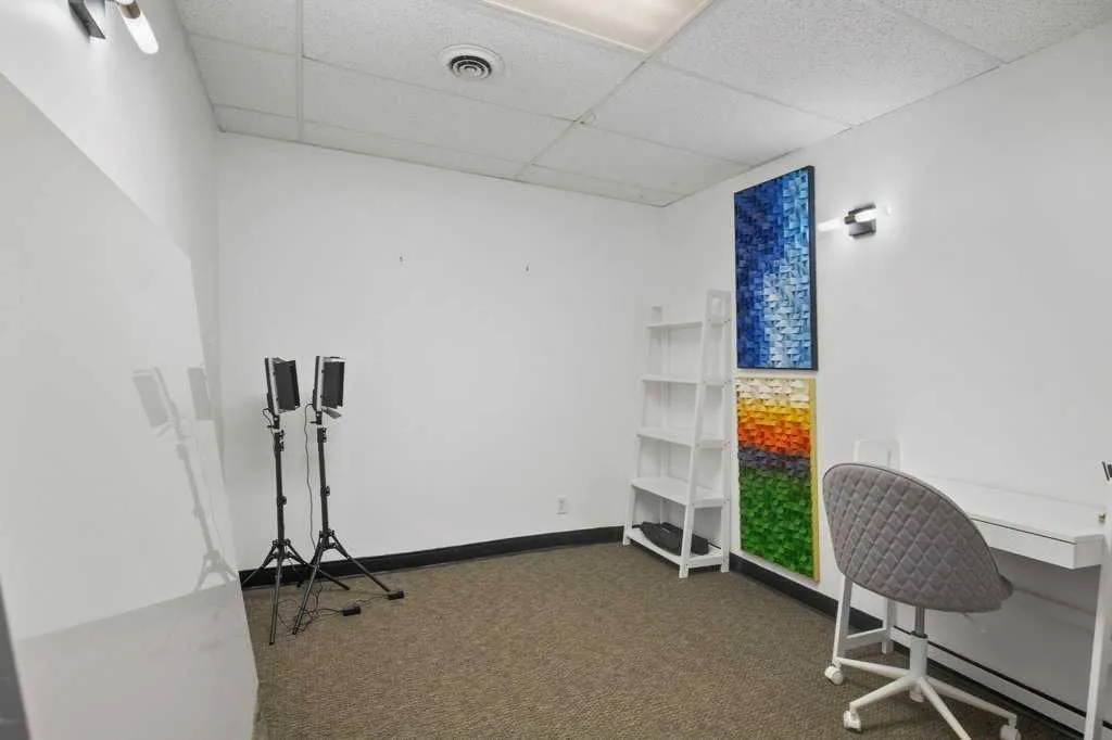 5301 43 Street #116