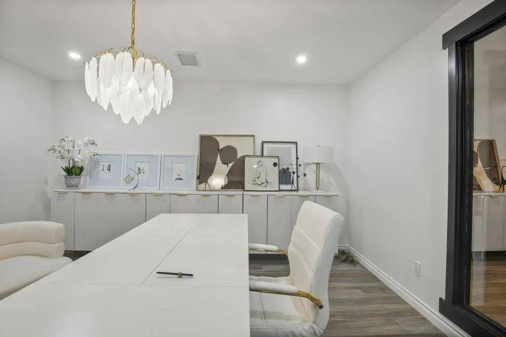 5301 43 Street #116