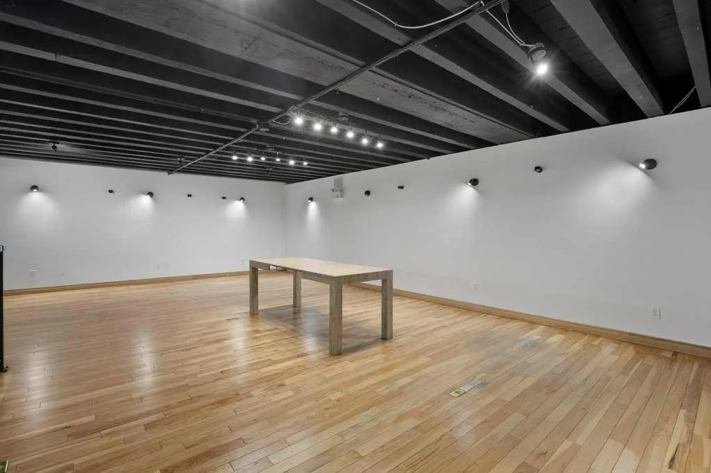 5301 43 Street #116