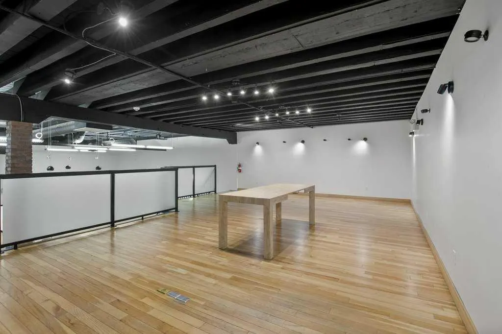 5301 43 Street #116