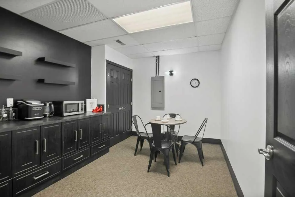 5301 43 Street #116