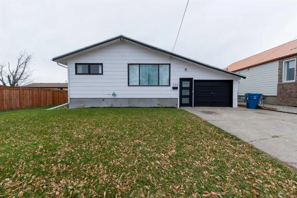 330 4 Street W