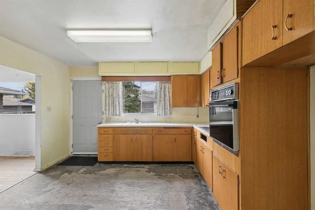 41 Fraser Road SE