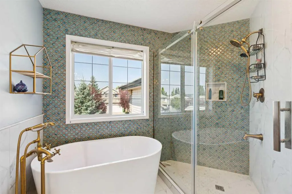 3766 Springbank Drive SW