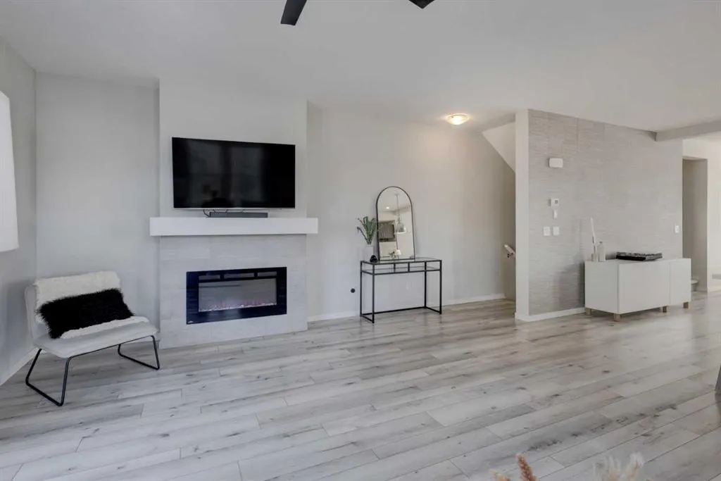 204 South Point Park SW