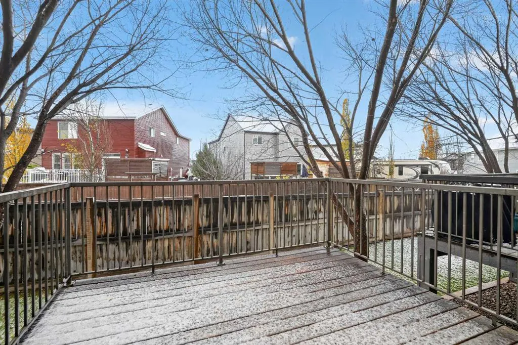 227 Copperpond Row