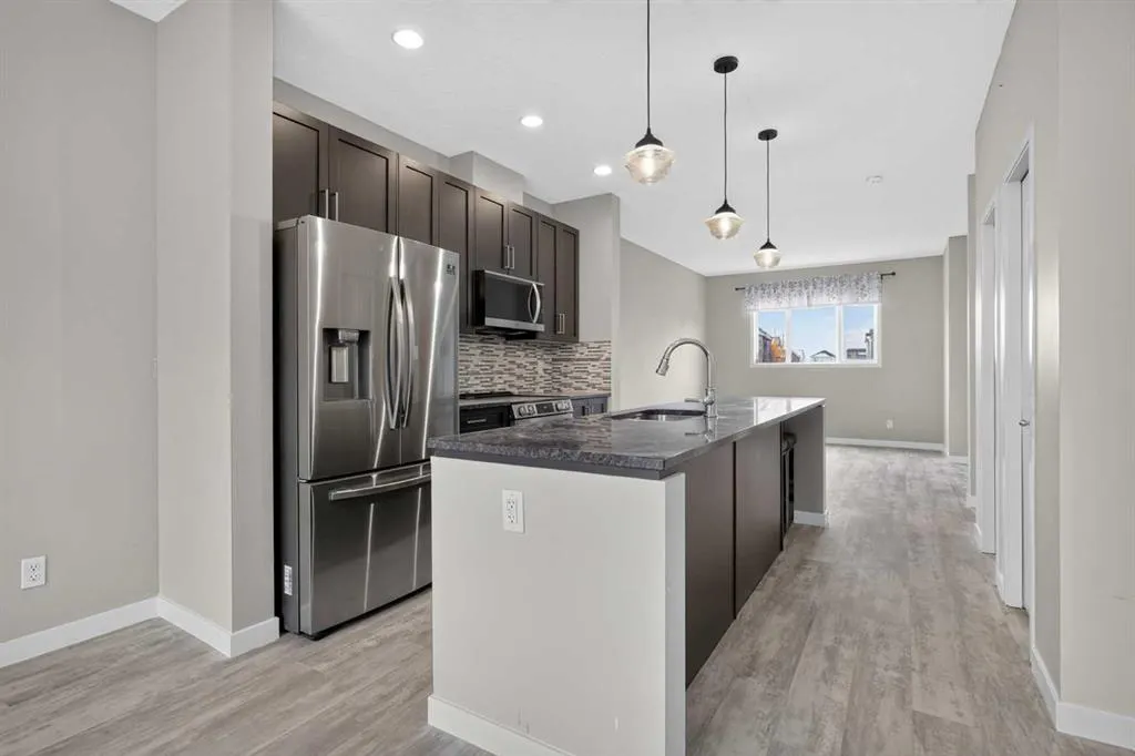 227 Copperpond Row