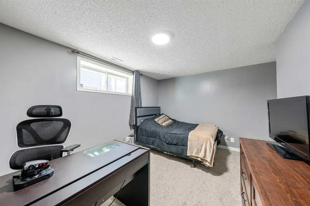 15 Van Horn Court NW