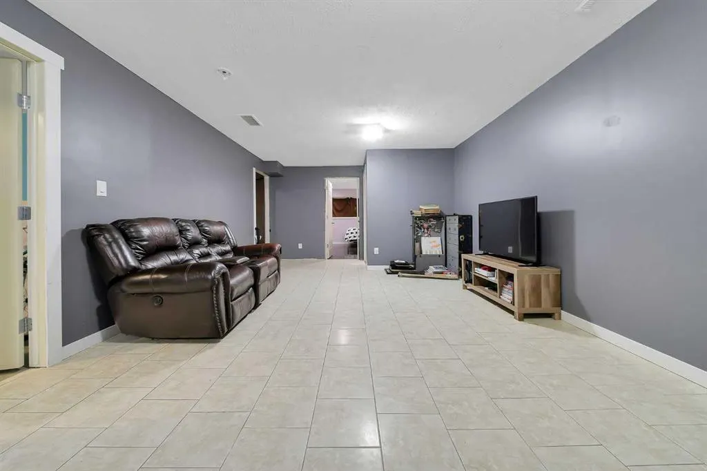 220 Jordan Parkway