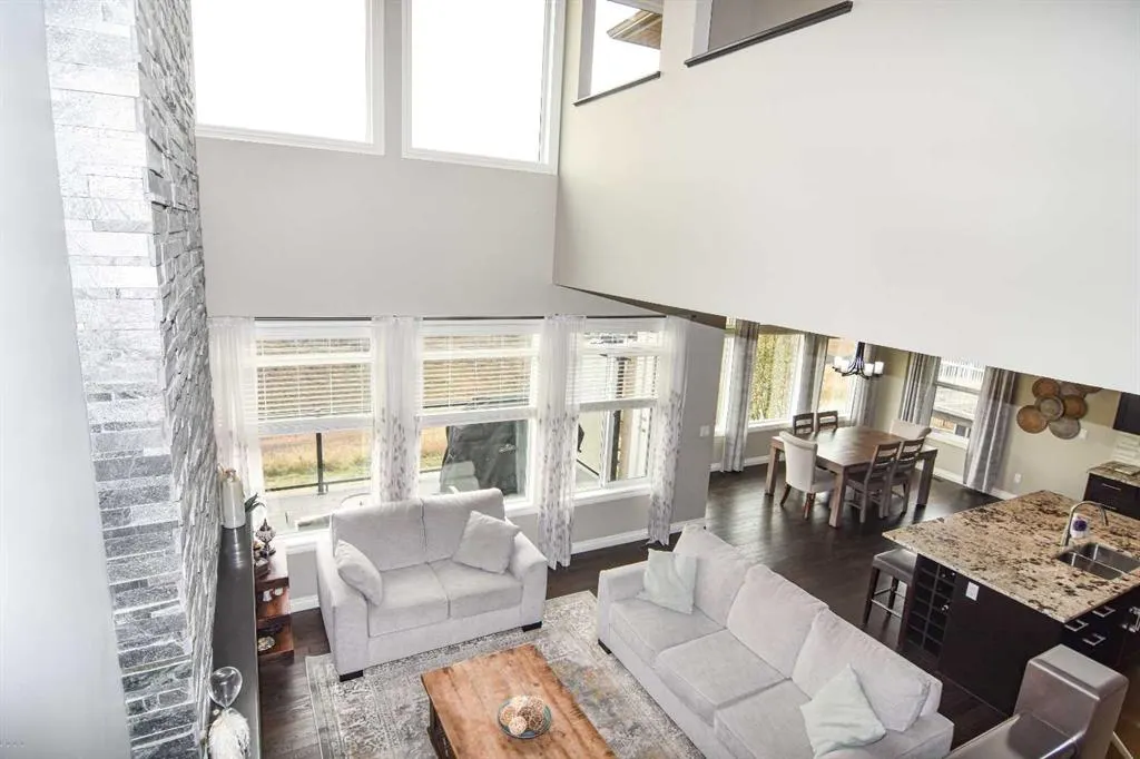 32 Evansborough Hill NW