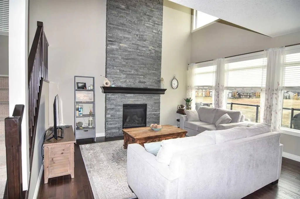 32 Evansborough Hill NW