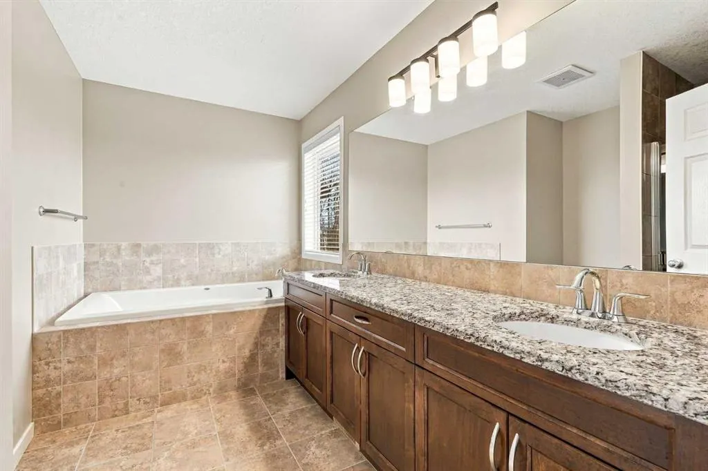 116 Brightoncrest Manor SE