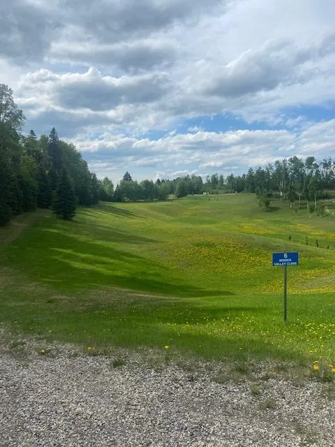 6 HIDDEN VALLEY