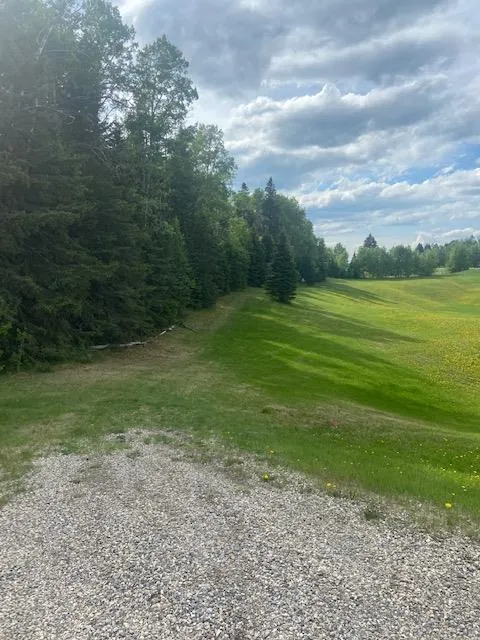 6 HIDDEN VALLEY
