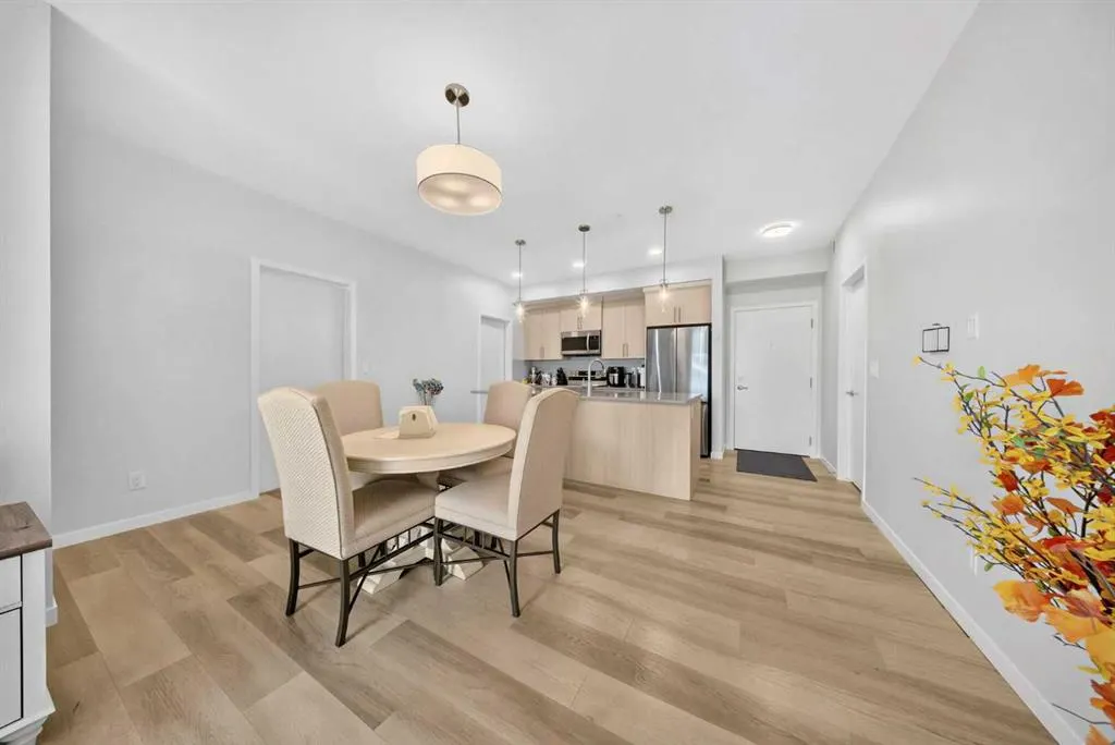 220 Seton Grove SE #1211