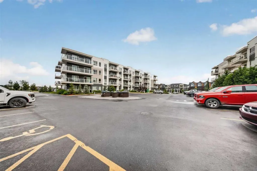 220 Seton Grove SE #1211