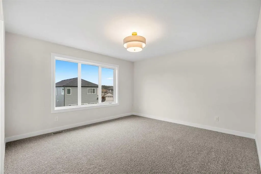 125 Quartz Crescent