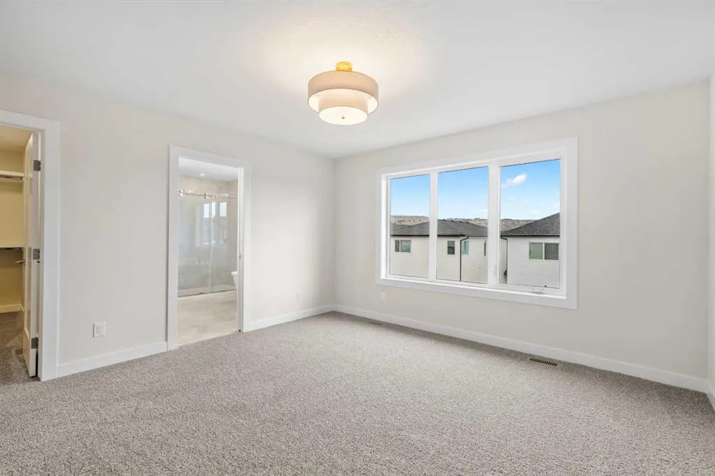 125 Quartz Crescent