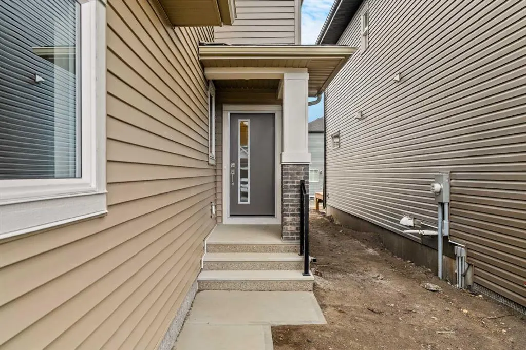 125 Quartz Crescent