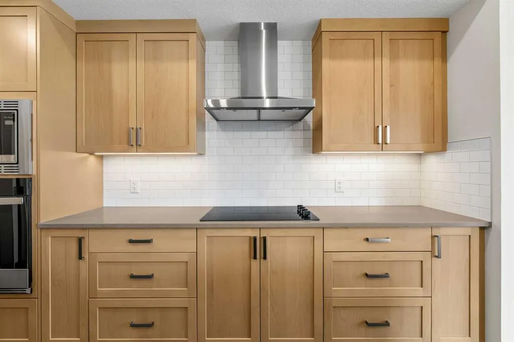 125 Quartz Crescent
