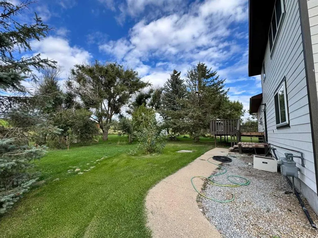 142041 200 Range Road ##26