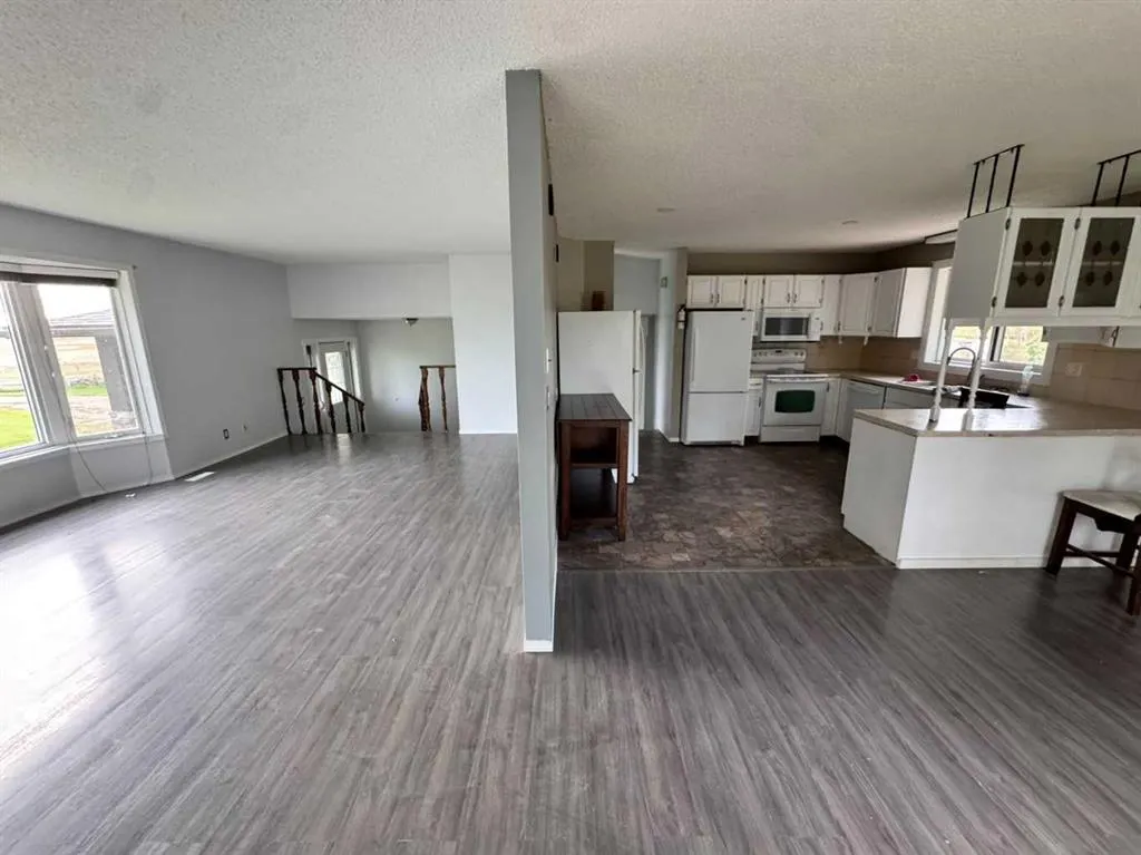 142041 200 Range Road ##26