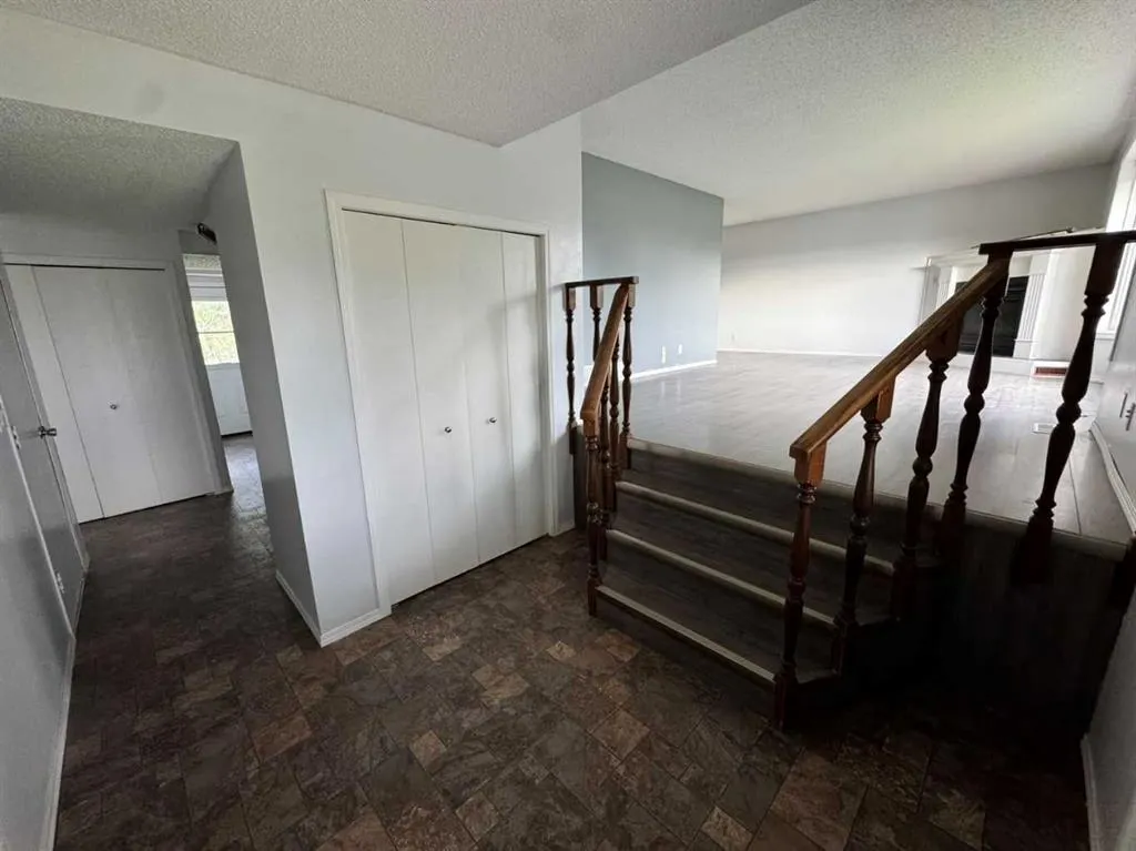 142041 200 Range Road ##26