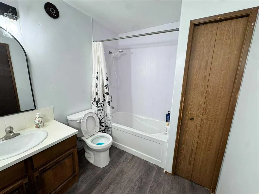 142041 200 Range Road ##26