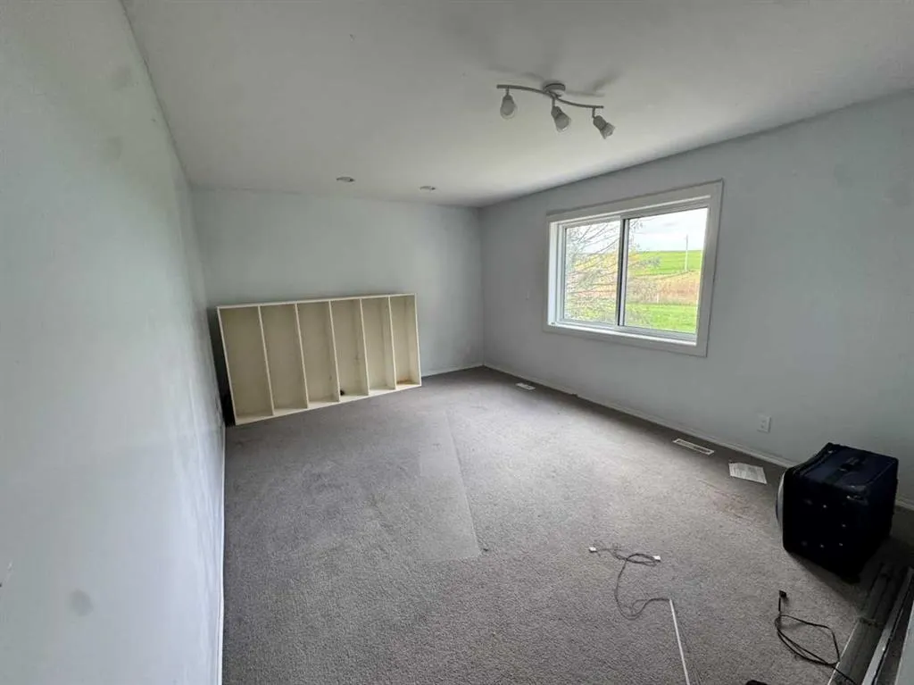 142041 200 Range Road ##26