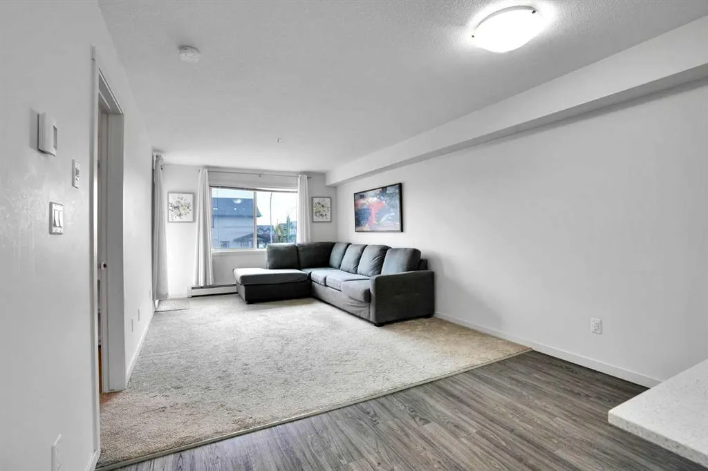 181 Skyview Ranch Manor NE #1204