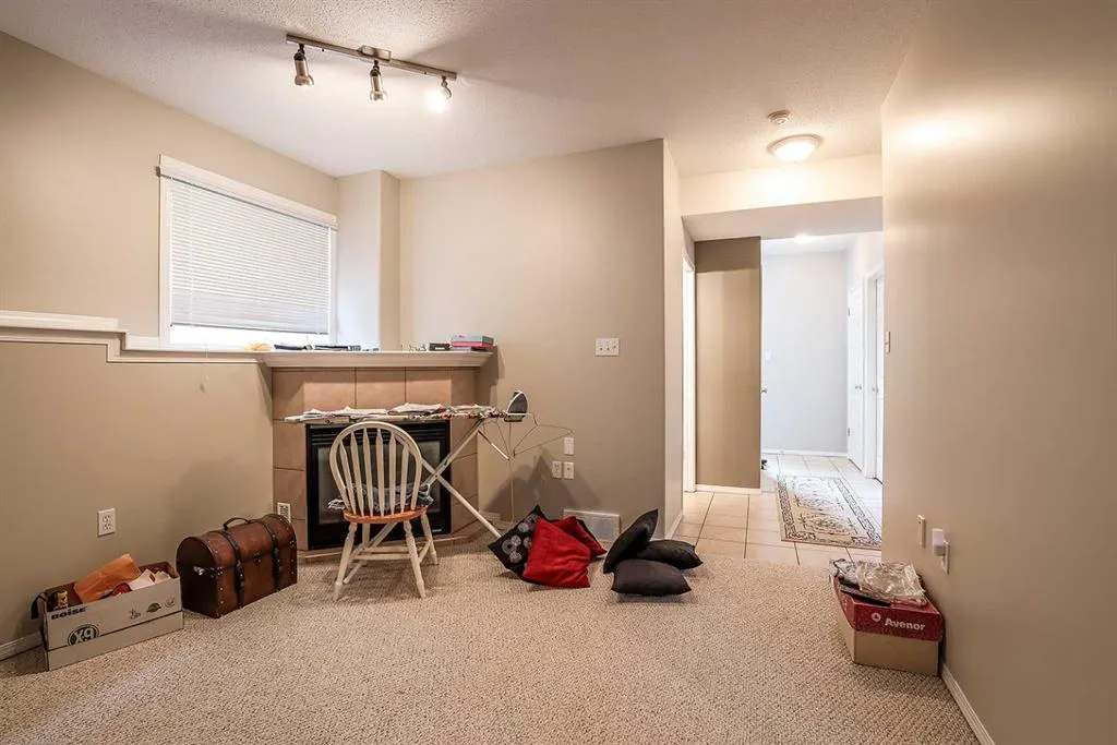 20 Taylor Mews SE