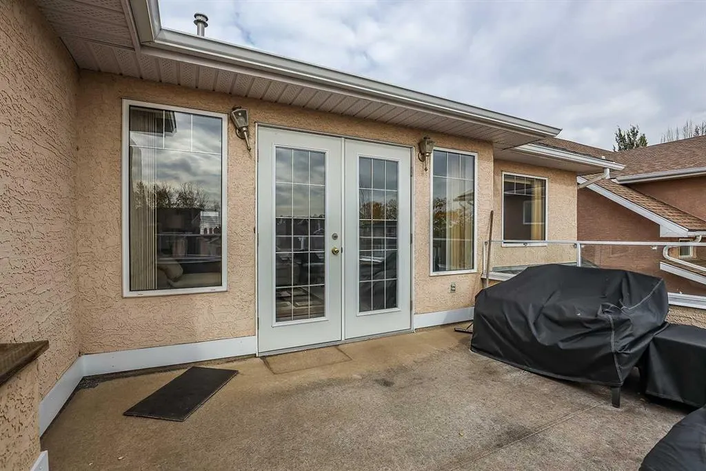 20 Taylor Mews SE