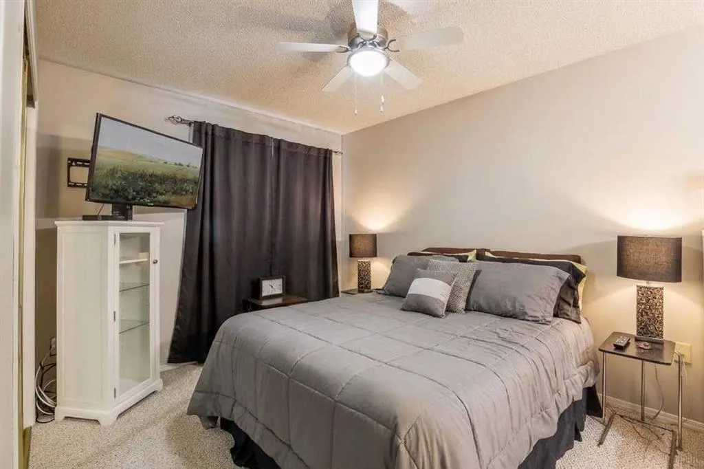 20 Taylor Mews SE