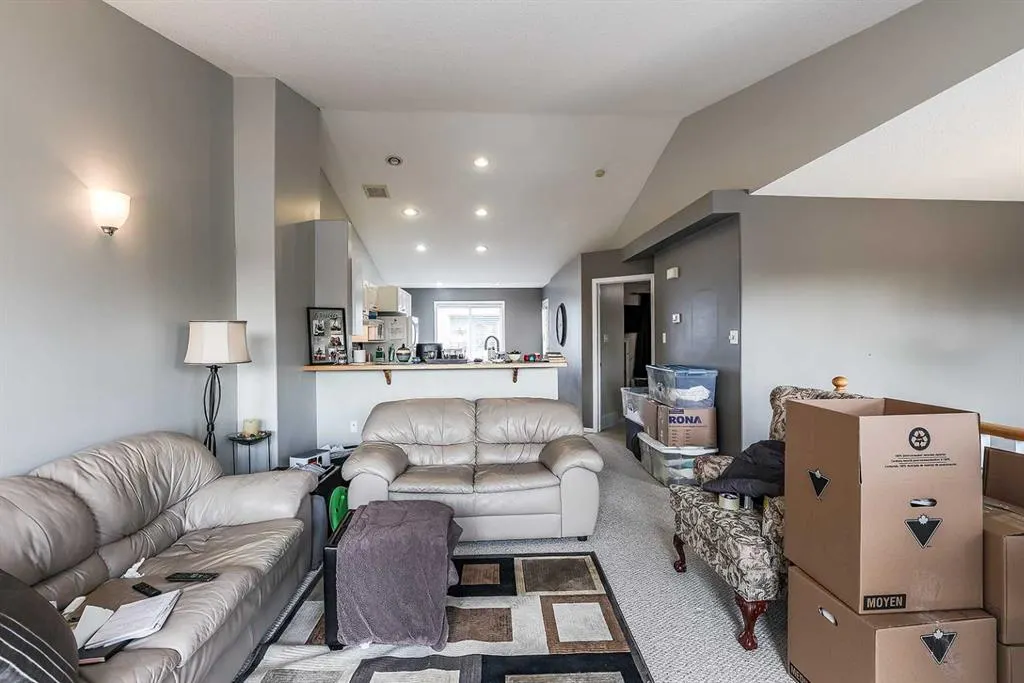 20 Taylor Mews SE